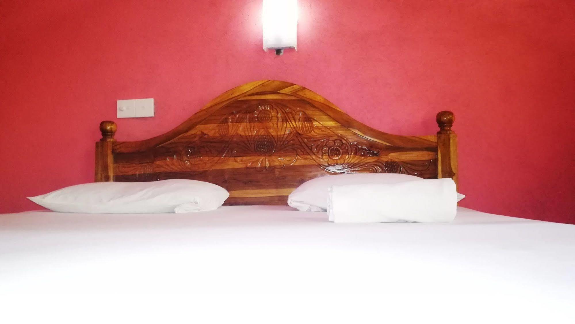 Bluesky Guest House Dambulla Exterior photo